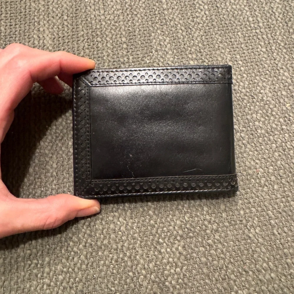 Isaac Mizrahi Black Leather Wallet